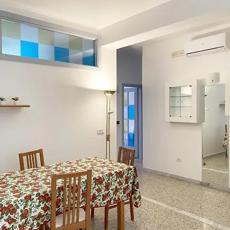 公寓 Casa Di Rino Lungomare Lega Navale Fronte Spiaggia 克罗托内